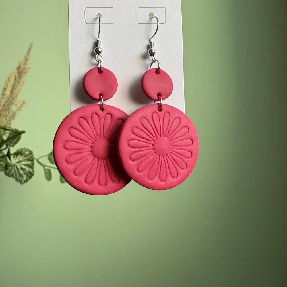 NWT Pink Floral Dangle Earrings - Picture 2 of 2